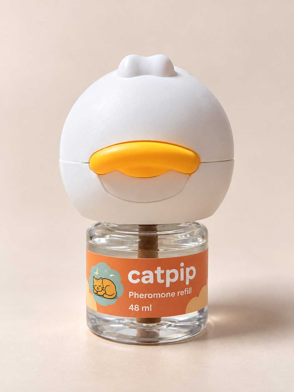 Front view of the Catpip Calm diffuser with its broad orange rocker and transparent 48 ml refill.